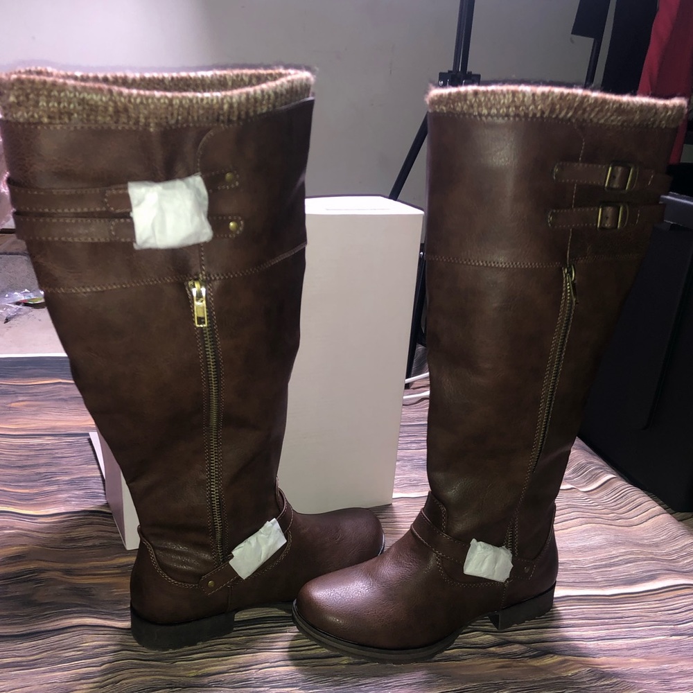 NWT-Women’s Brown Zipup Knee High Boots w/box SZ 8